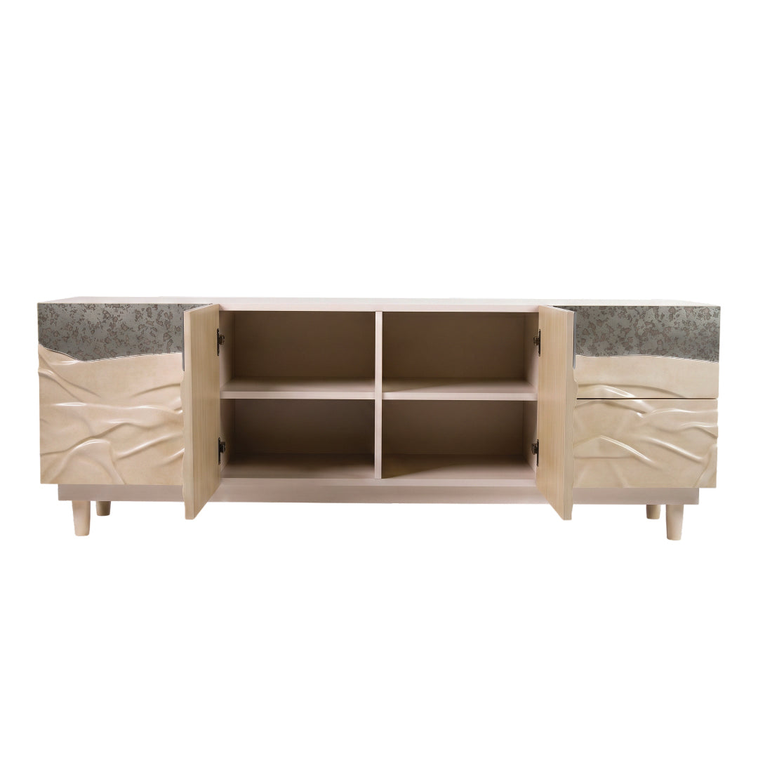 Shurooq's Console Modern Home